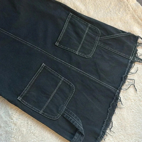 RVCA Women’s XS Distressed Raw Hem Black Dungaree‎ Mini Grunge Overalls Dress - Picture 6 of 9